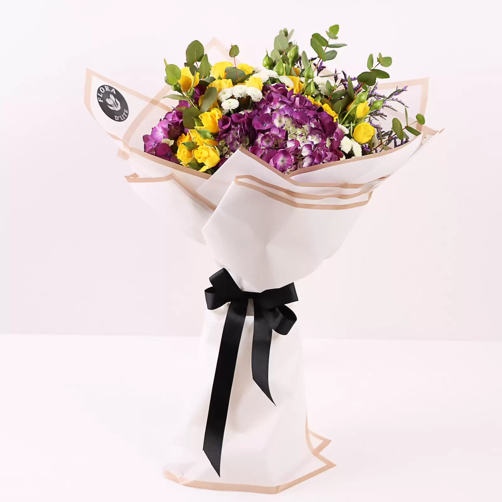 Lush Paradise Bouquet | Flower Delivery Bahrain - Flora D'lite