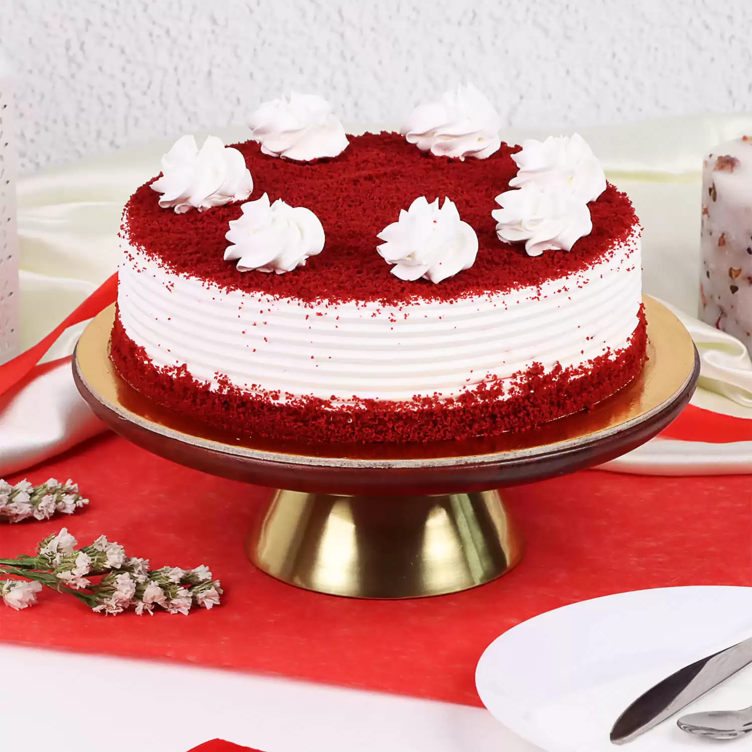 Order Red Velvet Cake Online | Cakes Delivery In Bahrain - Flora D'lite